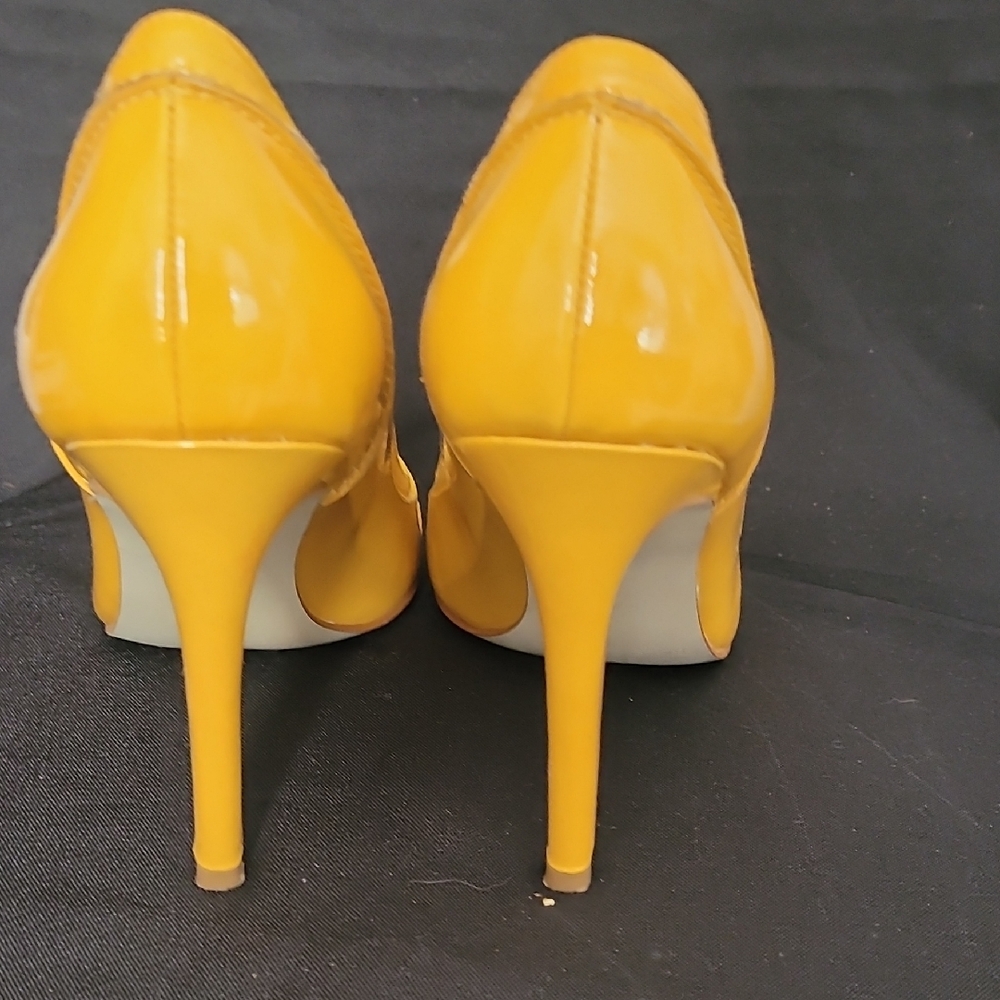 Enzo Angiolini Yellow Heels with Silver Buckle - Picture 3 of 8